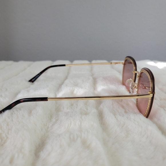 QUAY // ltd ed chrissy teigen collab chain pink brown rimless round sunglasses - Picture 14 of 16